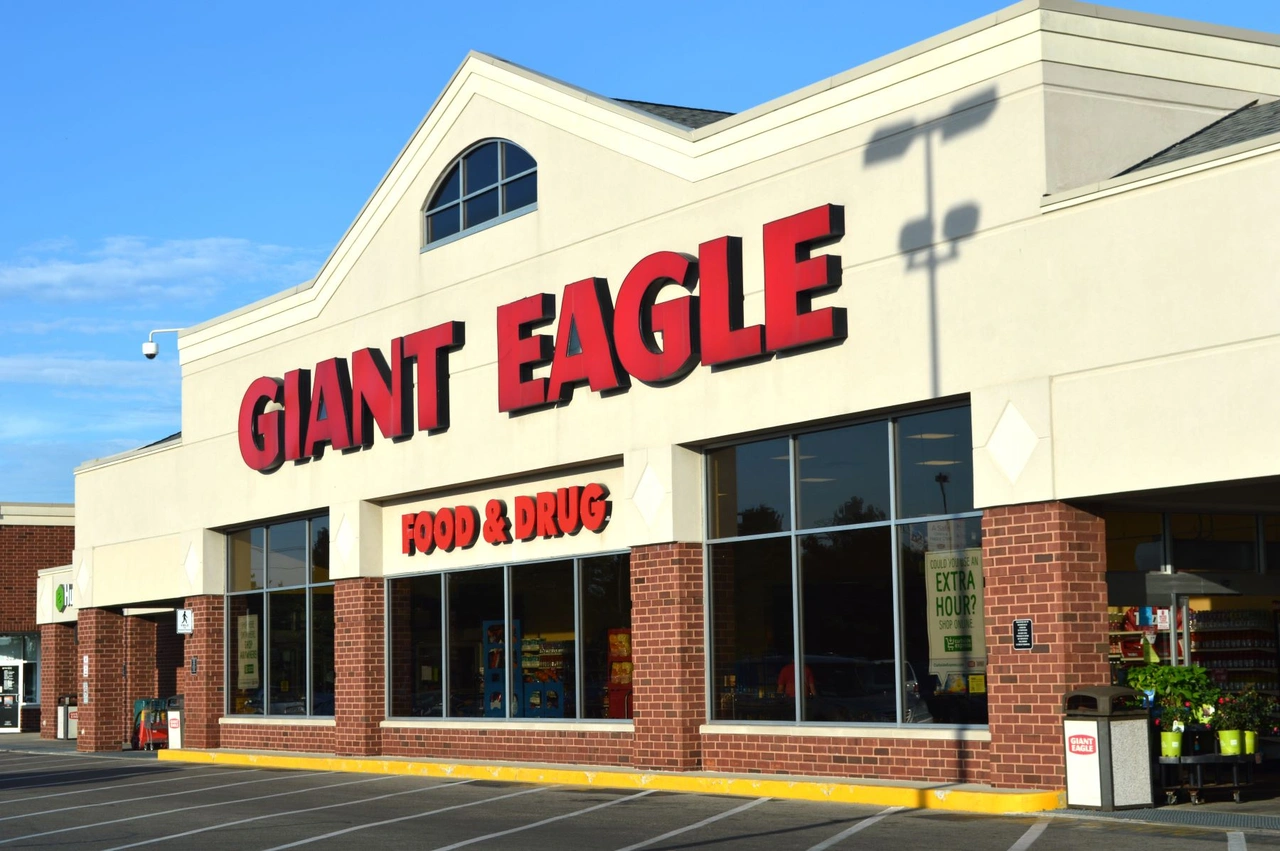 Giant_20Eagle-Shutterstock